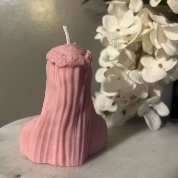 Bride Candle- Passionfruit Pineapple Scent - Picture 2 of 4